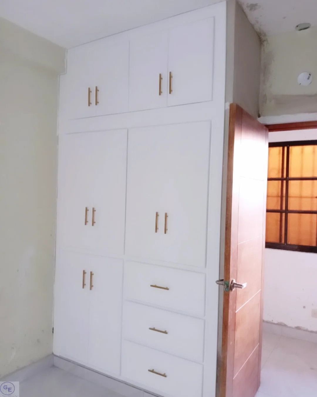 muebles y colchones - Ropero con maletero 