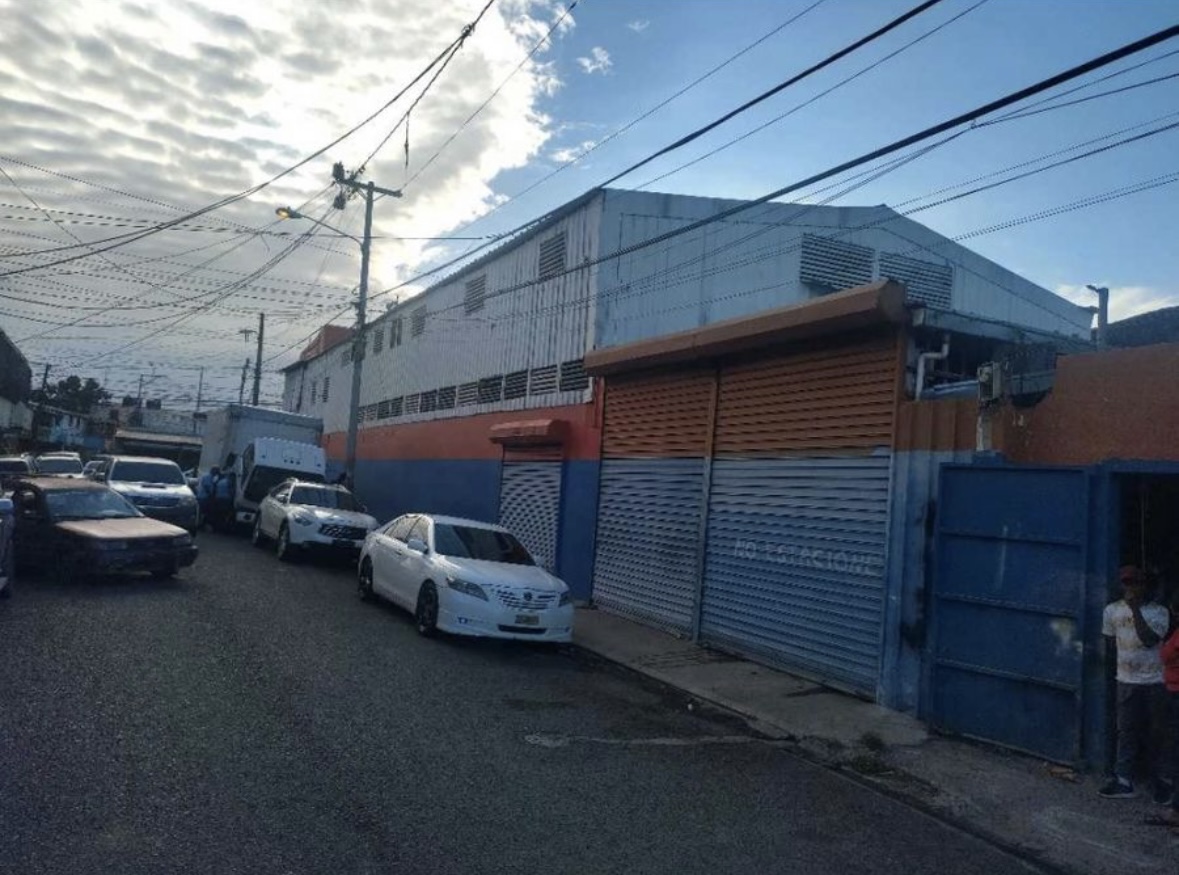 oficinas y locales comerciales - Nave comercial  1
