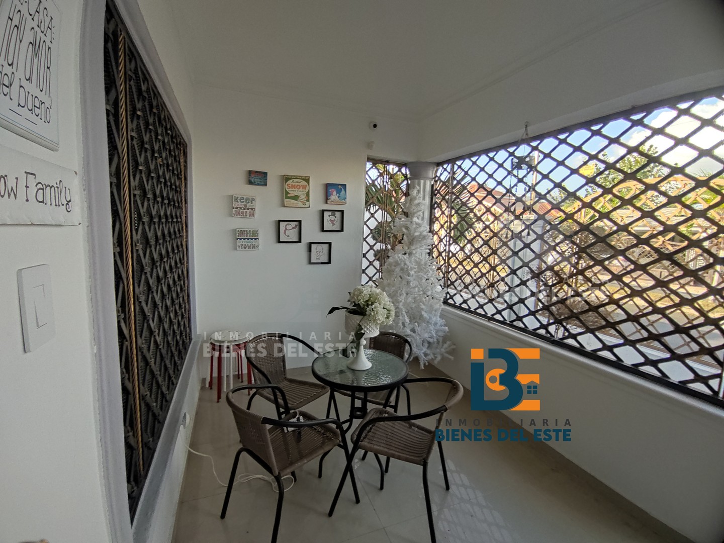 casas - Vendo Casa de 2 Niveles con Cinco Habitacione y Finos Detalles  9