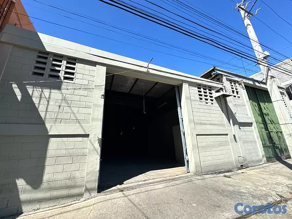 solares y terrenos - NAVE COMERCIAL 3