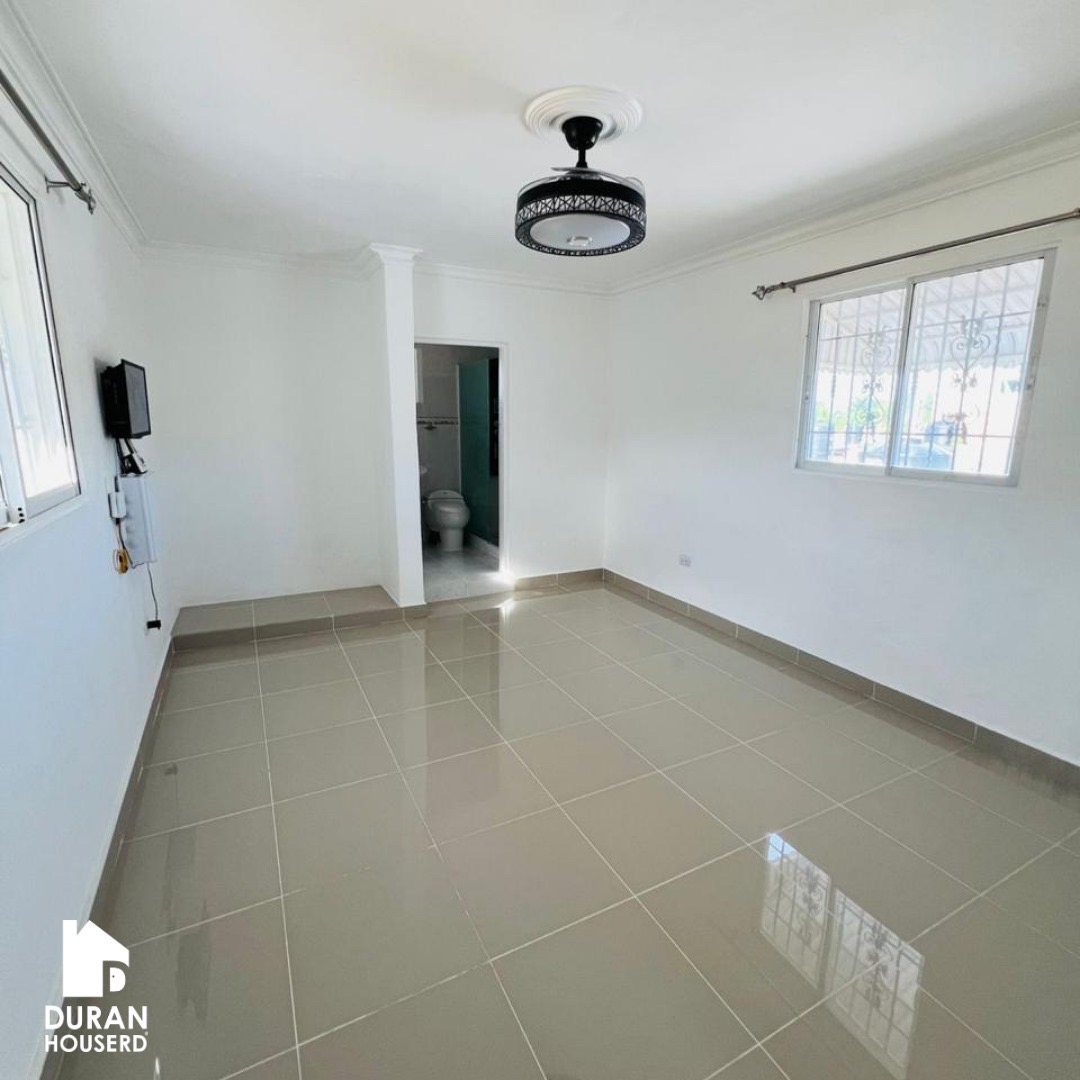 casas - venta de casa en la charles de Gaulle santo Domingo este  6
