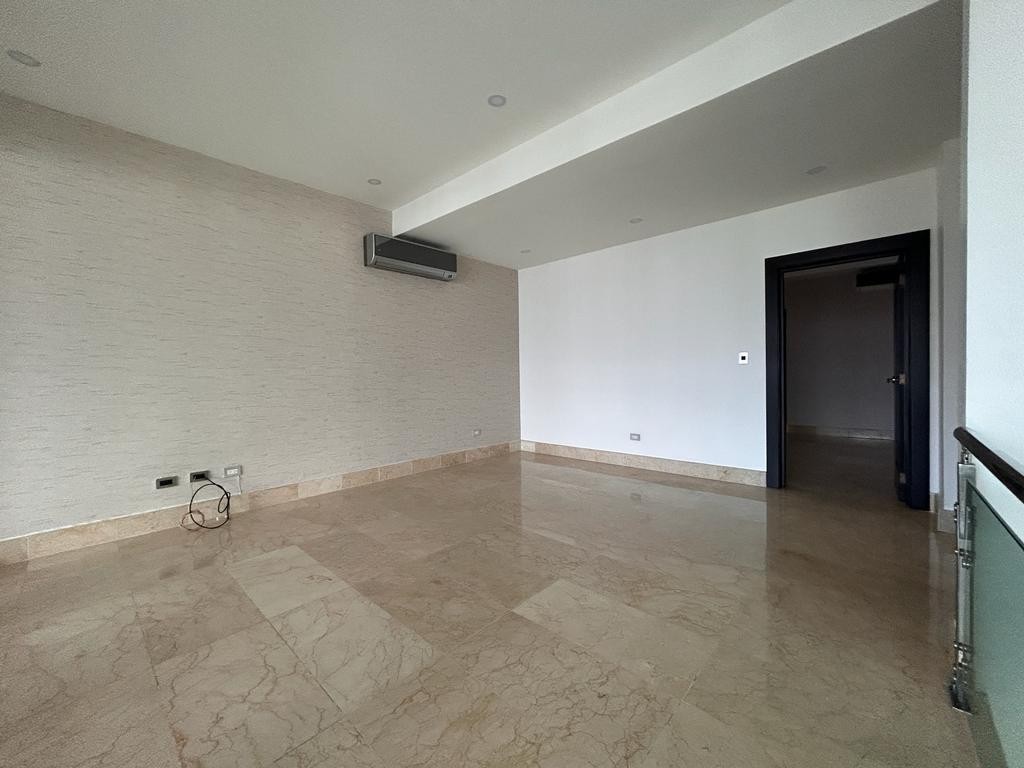 penthouses - Penthouse en Los Cerros de Gurabo 8