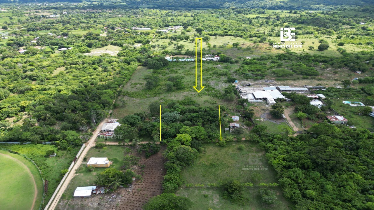 solares y terrenos - Se Vende 3.3 Tareas en Ramon Santana 5