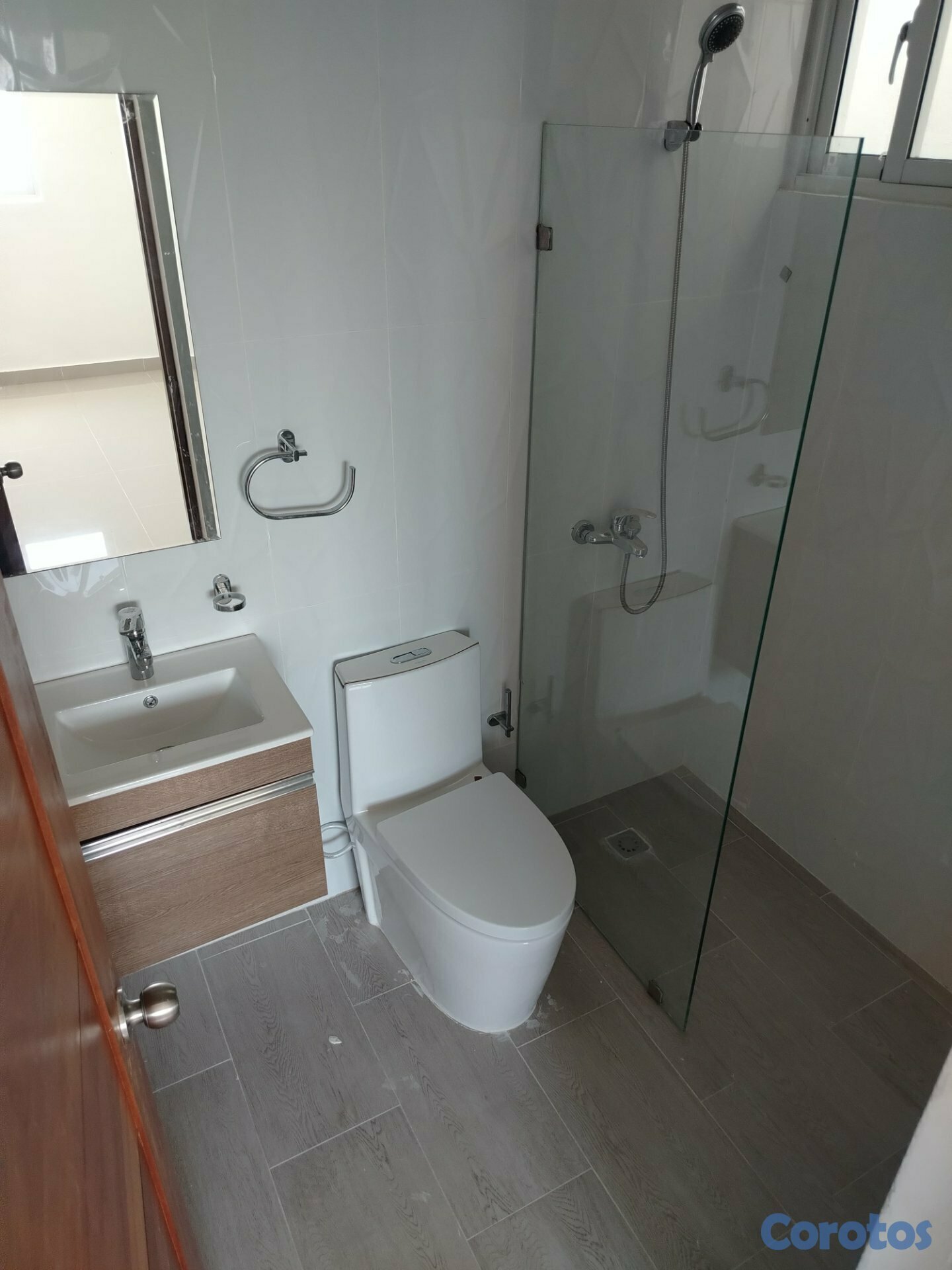 apartamentos - Amplio Apartamento En La Av. Independencia, Km 8 3 8