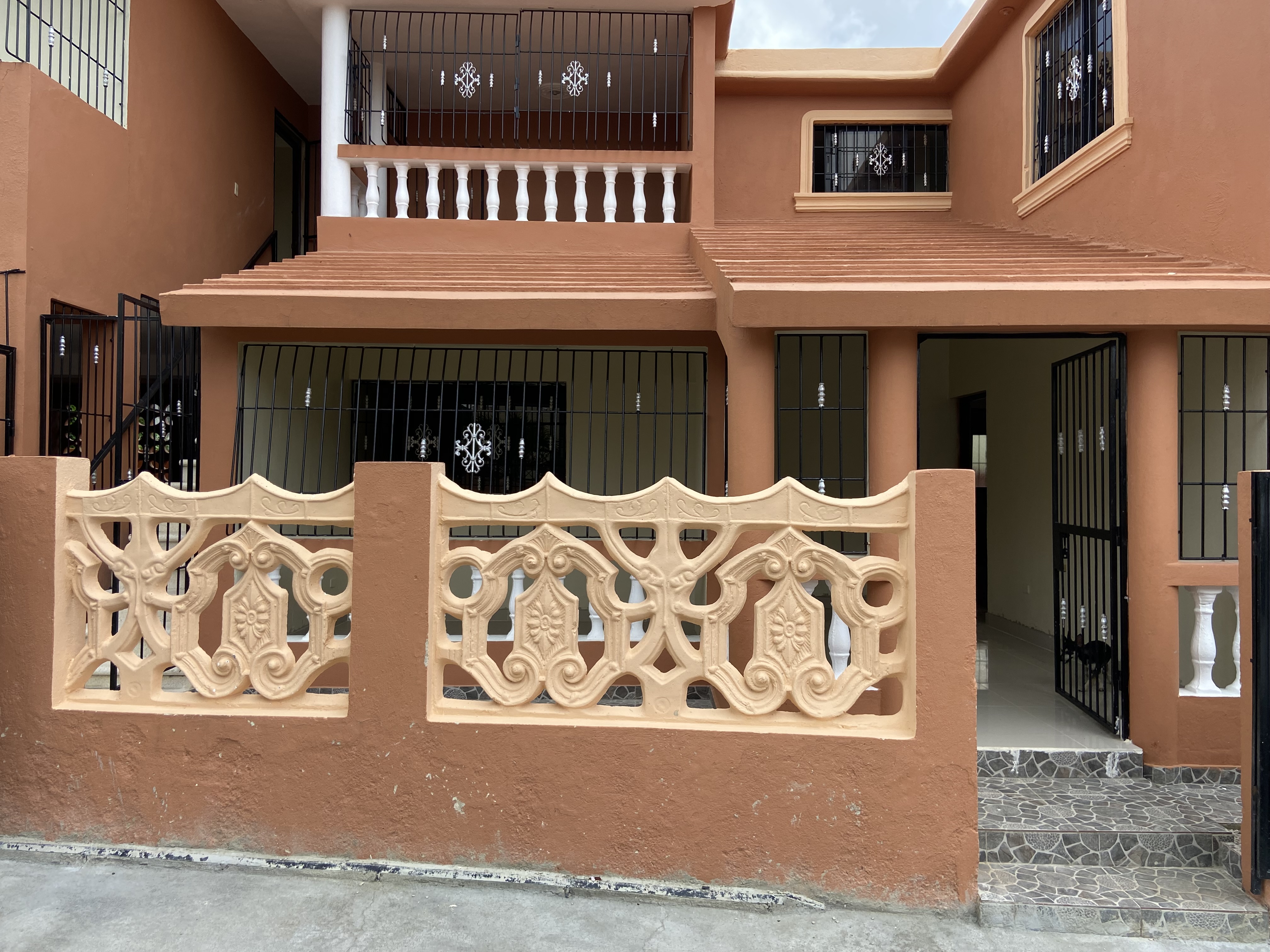 casas - Casa 2 Niveles en Buena vista 2da., REMODELADA Y REBAJADA, dividida en 3 VIVIEND 9