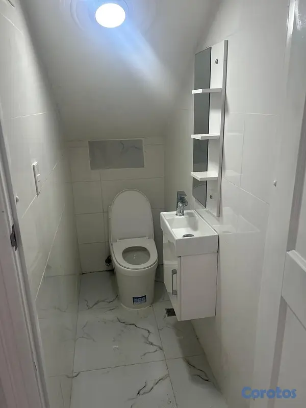 casas - Vendo Casa en Arroyo Hondo, Santo Domingo Distrito Nacional  9