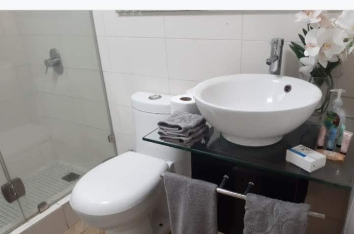 apartamentos - Apartamento en alquiler en el piantini  tiene 165 m2 netos 1