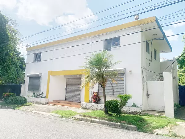 oficinas y locales comerciales - Propiedad comercial en los prados  2