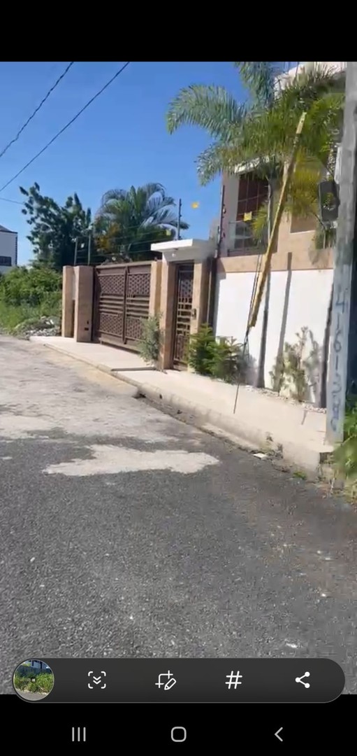 solares y terrenos - Solar de 330 metros Prado Oriental, con titulo deslindado y calles asfaltadas 3