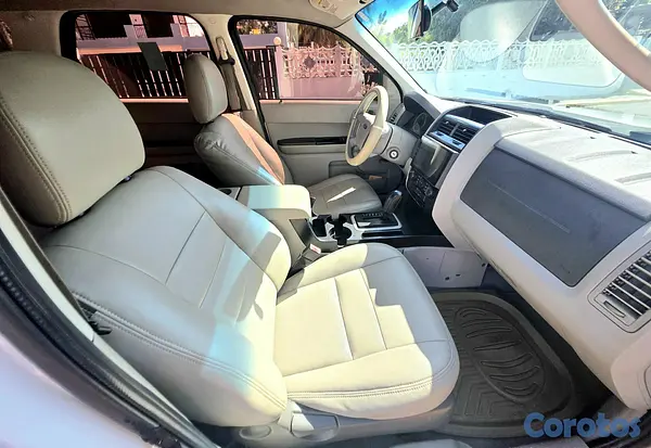 jeepetas y camionetas - FORD ESCAPE 2011  8
