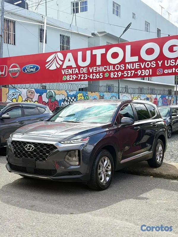 jeepetas y camionetas - Hyundai Santa Fe SE 2020 2