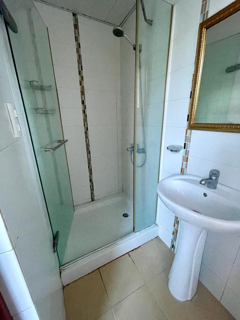 apartamentos - Alquilo apartamento con línea blanca en Gazcue  5