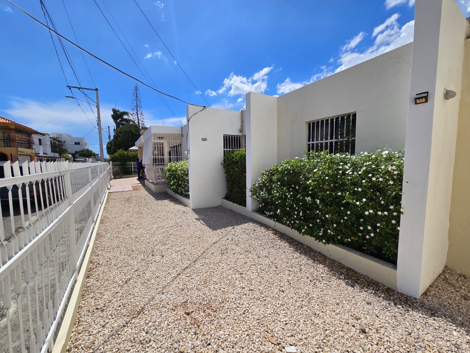 casas - Vendo hermosa casa en Residencial céntrico y tranquilo