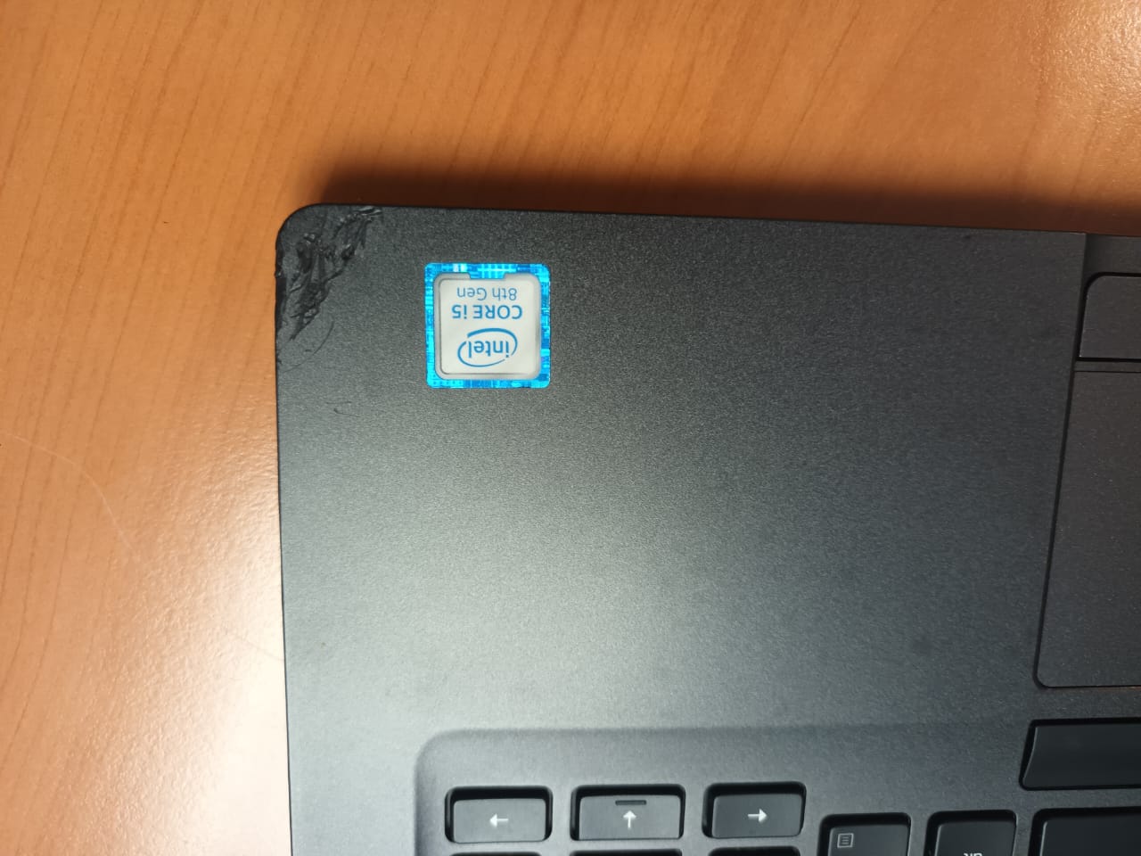 computadoras y laptops - Laptop Dell 5400 i5 de 8va, 8GB Memoria, 256G SSD 3