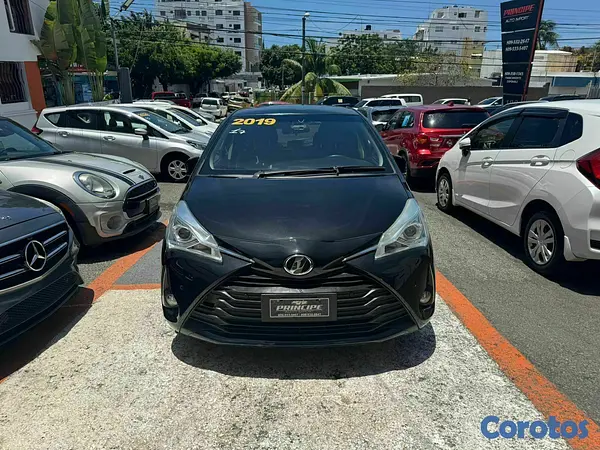 carros - Toyota Vitz 2019 1