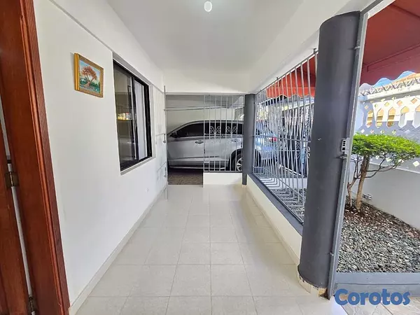 casas - venta de casa en la autopista de san isidro brisa oriental Santo Domingo este  6