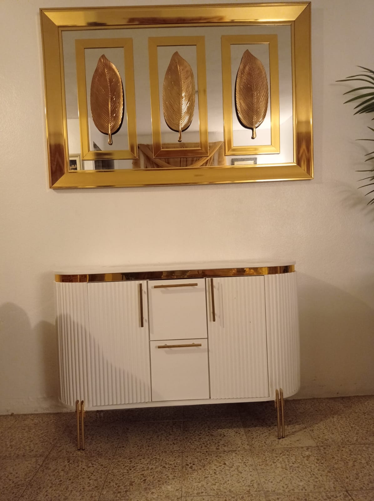 muebles y colchones - Credenza y espejo  1