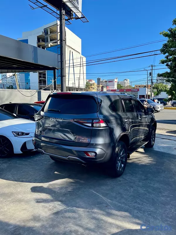 jeepetas y camionetas - Isuzu MUX 2024 7