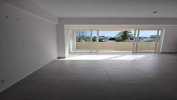 otros inmuebles - VENDO Townhouse en el 7 1/2 de La Independencia 2