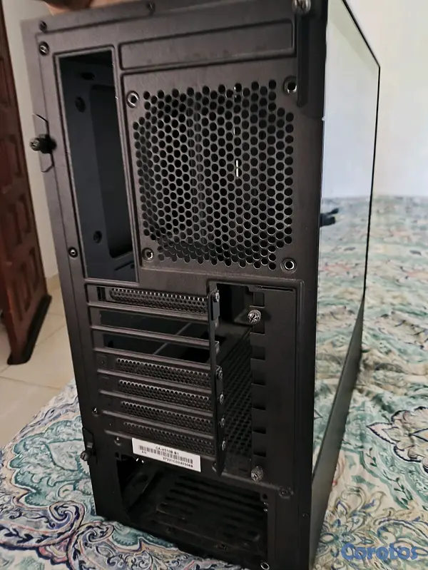 computadoras y laptops - Case de PC Nzxt H510 (ligeramente negociable) 4