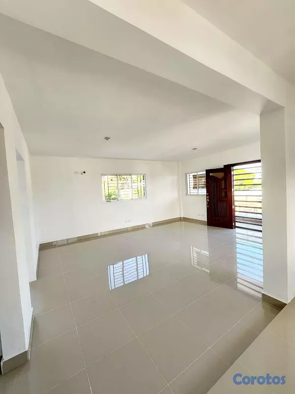 casas - Rento espectacular casa en 2do nivel Av. Independe 2
