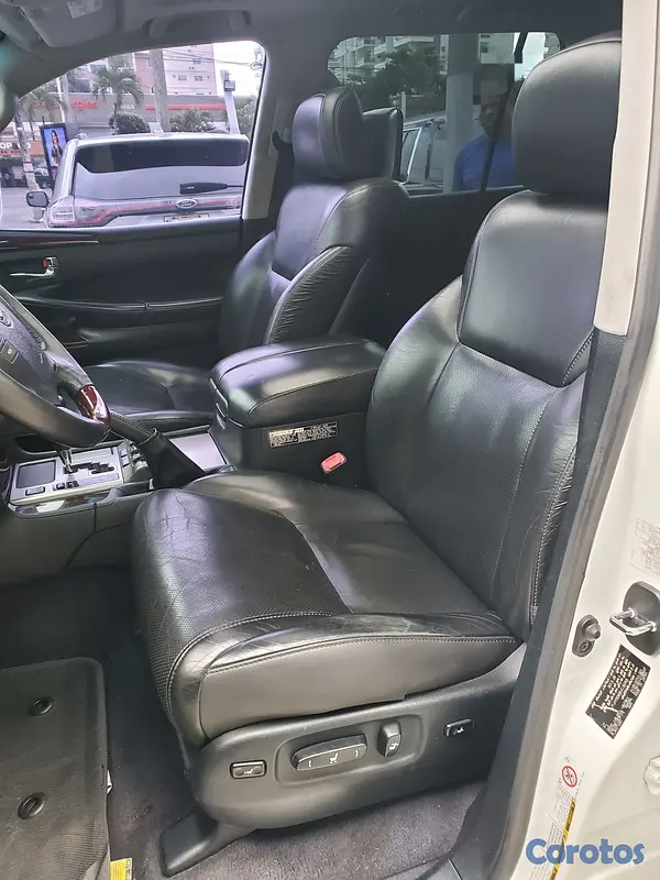 jeepetas y camionetas - Lexus LX570 2014 7