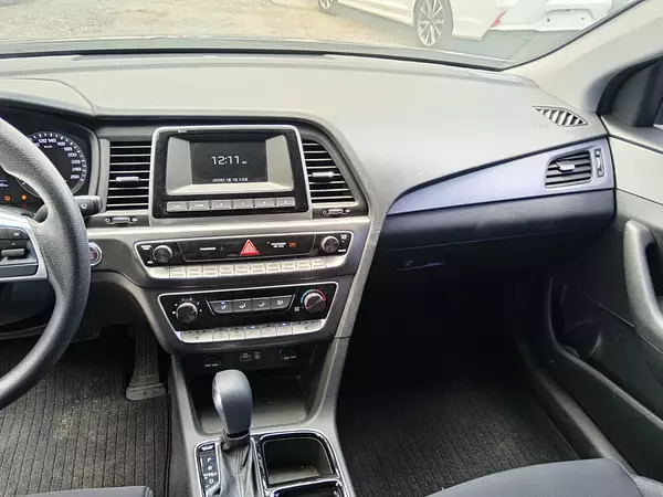 carros - HYUNDAI SONATA NEW RISE 2018 NEGRO GASOLINA 8