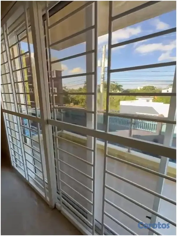 apartamentos - Vendo Apto  3 HABS.,  2do. NIVEL, SAN FCO MACORIS, 8