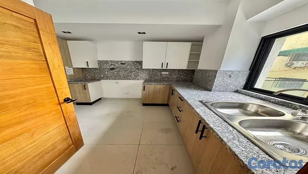 apartamentos - Vendo Apartamento en El Renacimiento 7