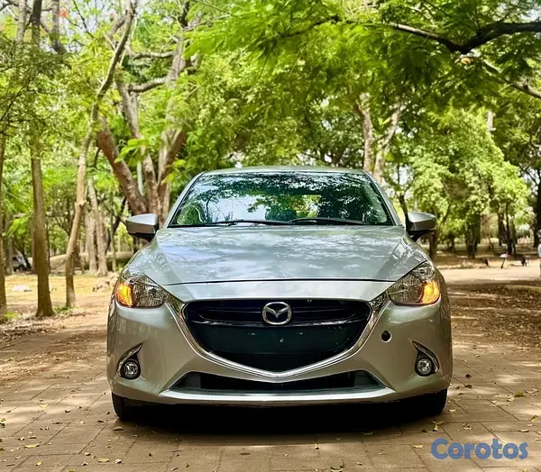 carros - ramgautoimport Mazda Demio SkyActive año 2020 2