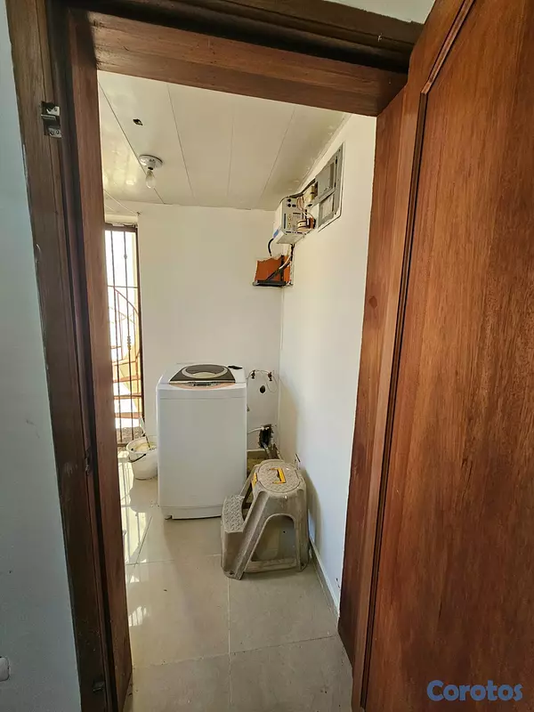 apartamentos - se vende aptar. a 150 m2 de la playa de Dolio 7