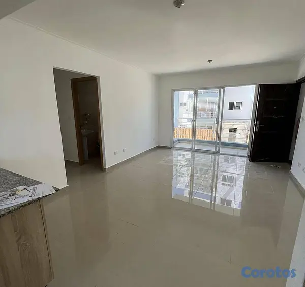 apartamentos - Apartamento Segundo Nivel en Villas Naco 5