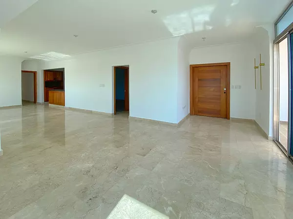 apartamentos - Tercer piso Urb. Real, Distrito Nacional  2
