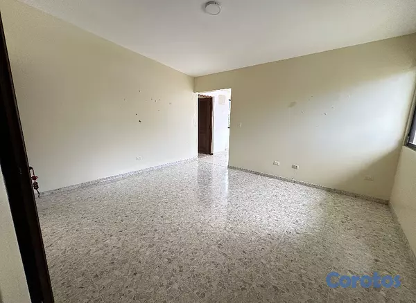 oficinas y locales comerciales - se alquila casa  5