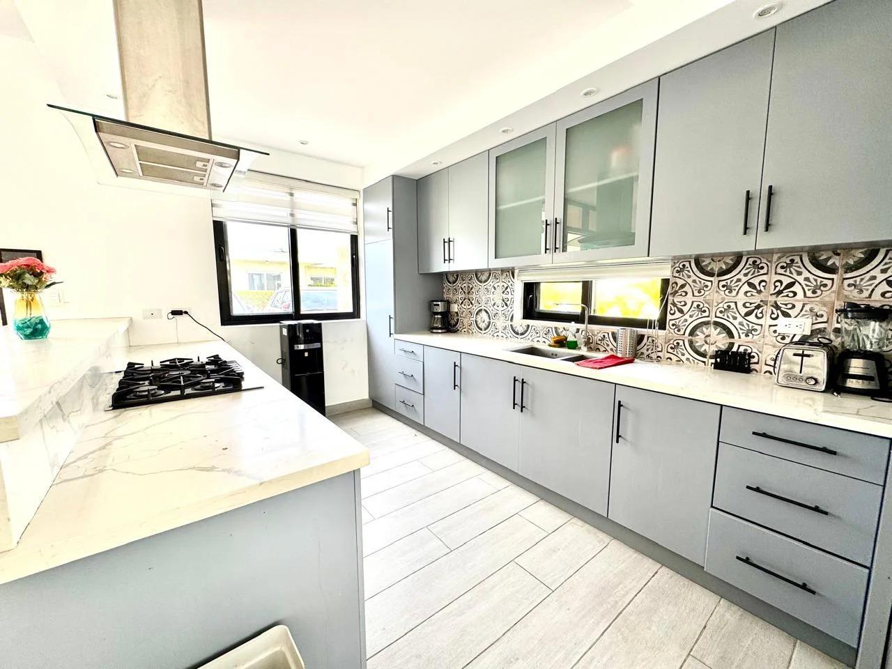 casas vacacionales y villas - 🏡 Villa en Venta – Sosúa Ocean Village | Confort, Estilo y Ubicación Premium 7