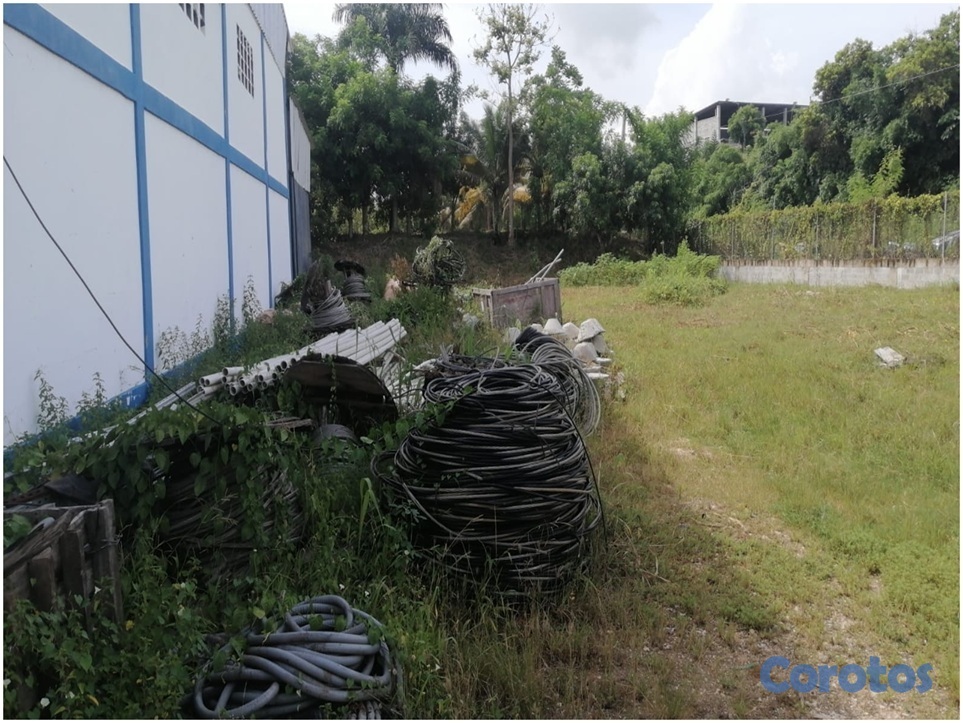 oficinas y locales comerciales - NAVE INDUSTRIAL CERCA DEL MERCA, 1,500 Mts.2 DE CONSTRUCCION Y 10,000 DE SOLAR,  9