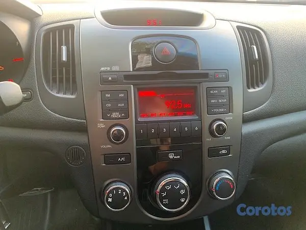 carros - KIA CERATO 2010 6
