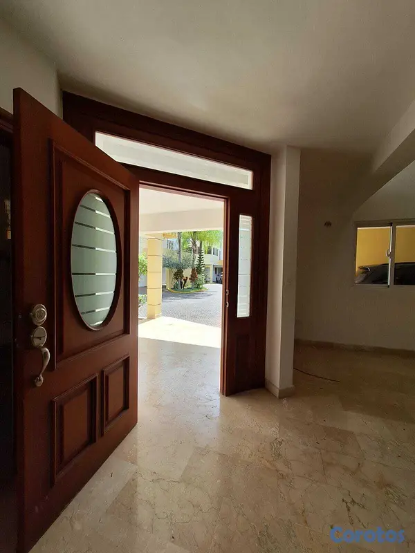apartamentos -  CASA MODERNA EN LAS PRADERAS – 2 NIVELES | 350 m² 3