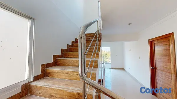 casas - venta de casa en la autopista de san Isidro brisa oriental Santo Domingo este  5