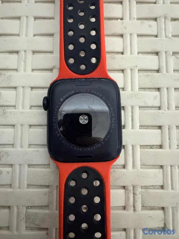 celulares y tabletas - Apple Watch SE 2da generación  2