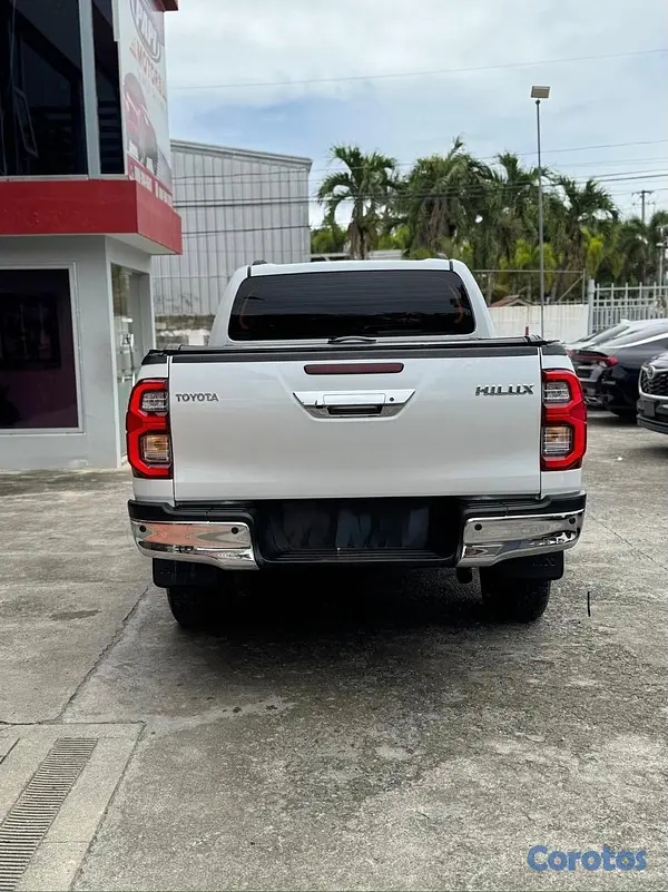 jeepetas y camionetas - Toyota hilux 2025 2