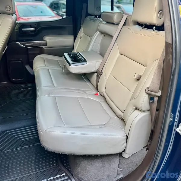 jeepetas y camionetas - CHEVROLET SILVERADO LTZ DURAMAX 4x4 2020 10