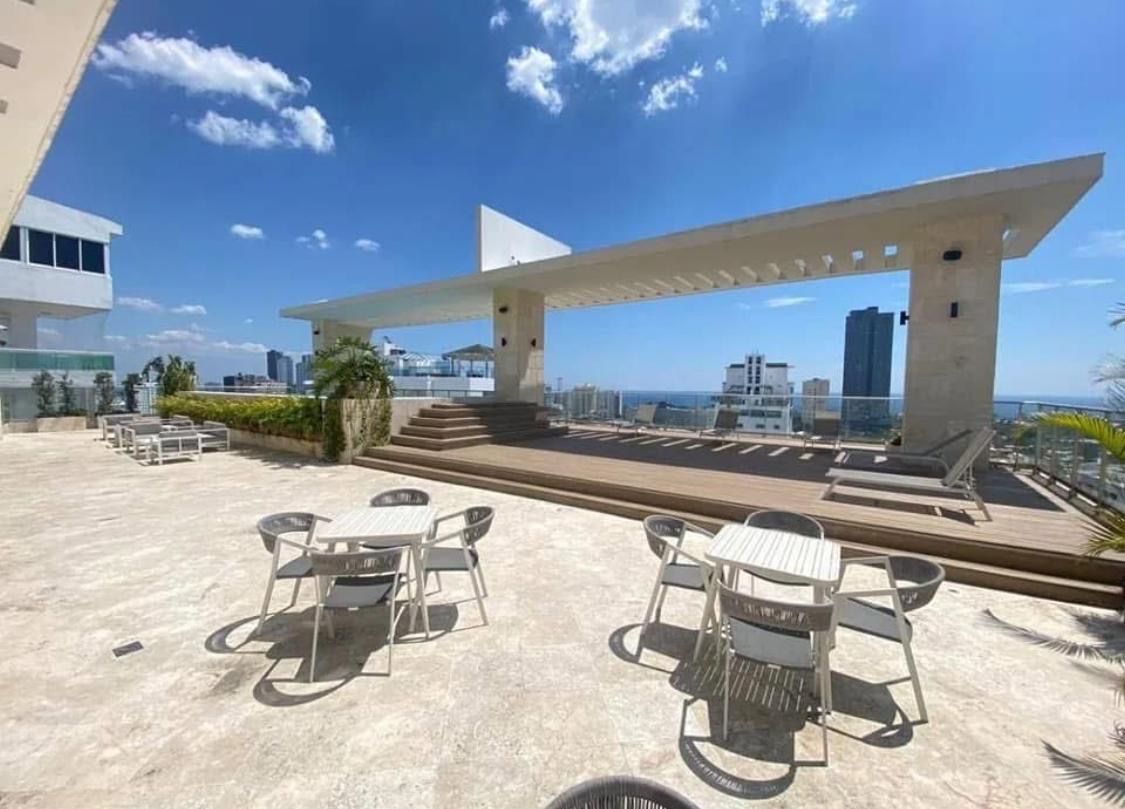 apartamentos - Vendo Urb real puso 11 tres habitaciones con baño  9