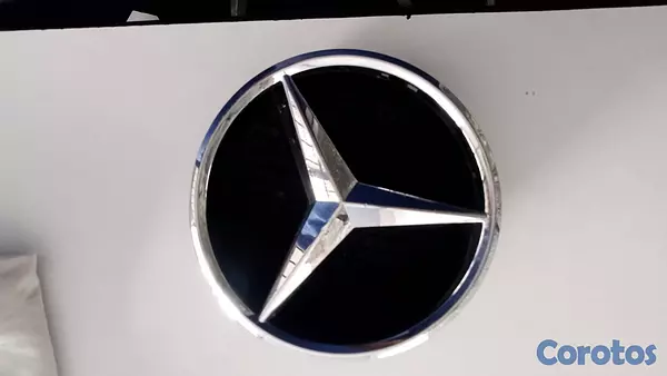 accesorios para vehiculos - Emblema delantero  2