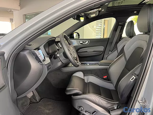 jeepetas y camionetas - Volvo XC60 T8 Ultimate Recharge 2026 10