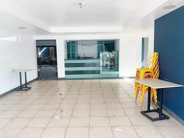 oficinas y locales comerciales - Local en alquiler el millon  2