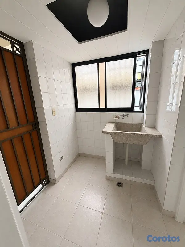 apartamentos - Alquiler en La Esperilla  Código:PD698   8