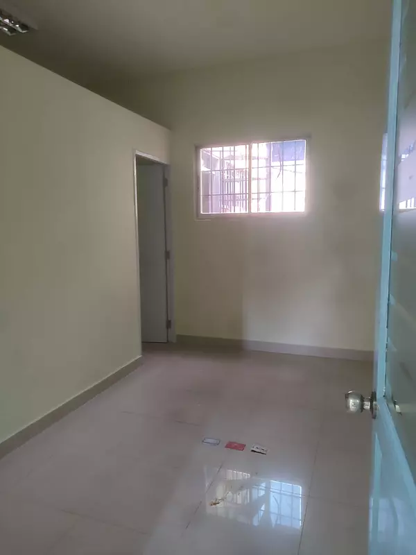 oficinas y locales comerciales - Local comercial en Gazcue.  10