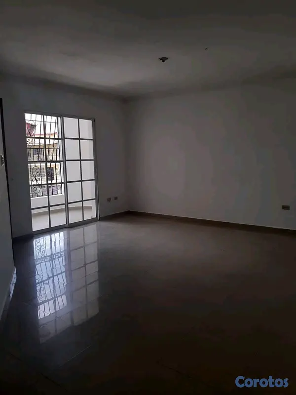 apartamentos - ALQUILO, APTO. AMPLIO PROX. A CARREFOUR  6