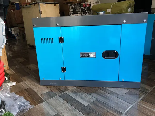 construccion e industrial - Planta eléctrica 10KW 110 200V Diésel semi silenciosa nueva sin uso 3